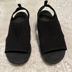 Skechers City Catch sandals